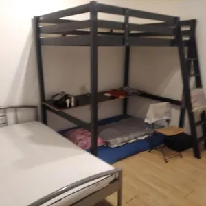  Apartament Economy Flat 18 Minutes From Vaclavske Namesti