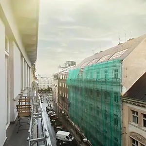 Luxury 150m2 On Wencelas Square With Private Garage Apartment