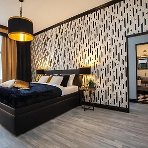 Golden Hotell