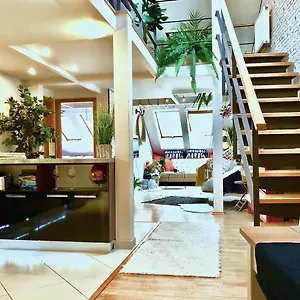 Apartment Duplex With Quite Terrace On Wenceslas Sq., Prague