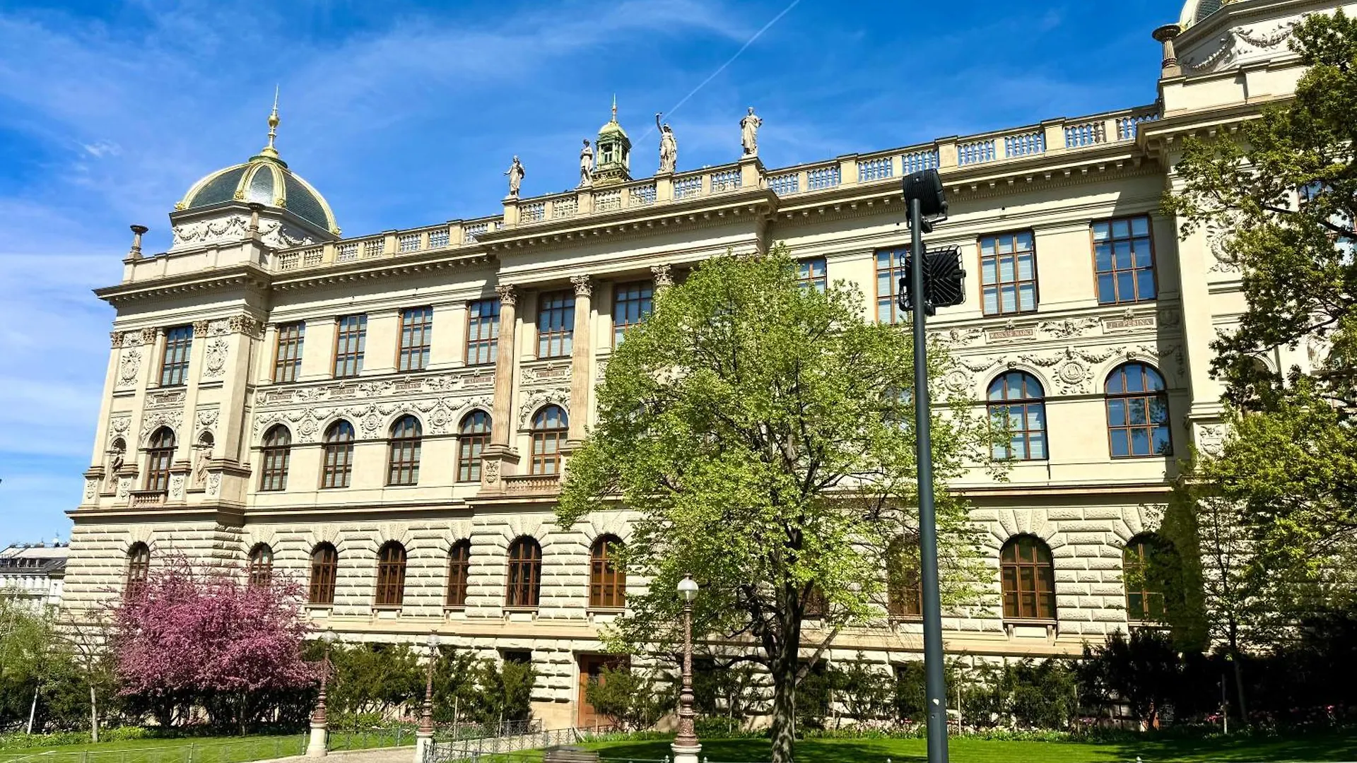 The National Museum Terrace Apartment Prague